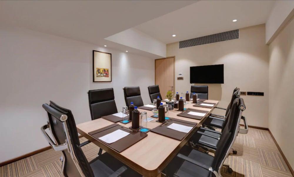 The Fern - Goregaon Bombay Extérieur photo