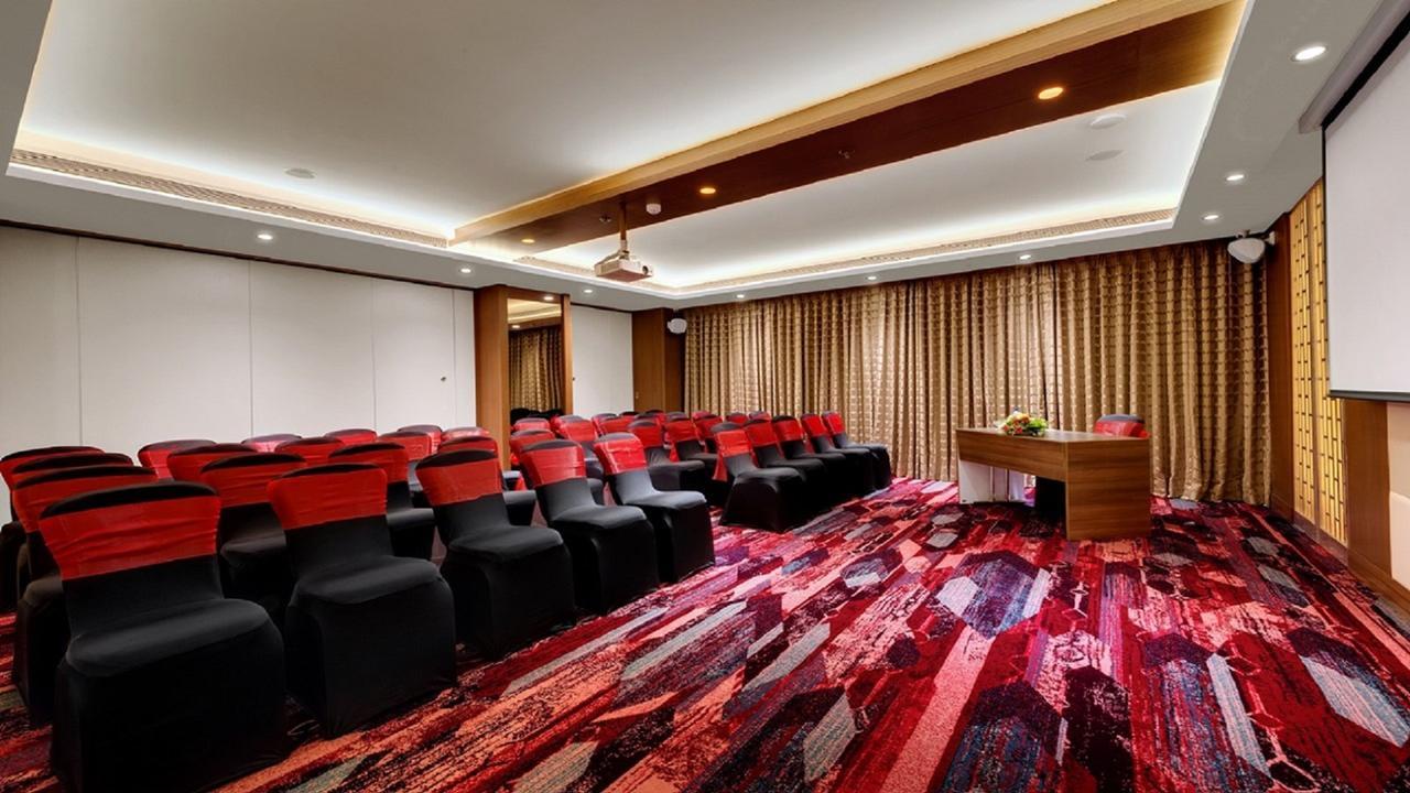 The Fern - Goregaon Bombay Extérieur photo